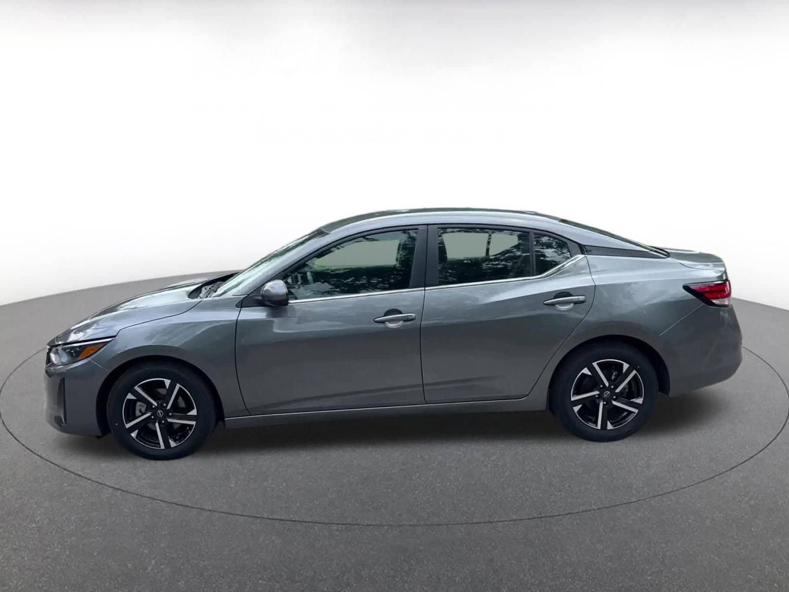 Thumbnail: 2024 Nissan Sentra - 9