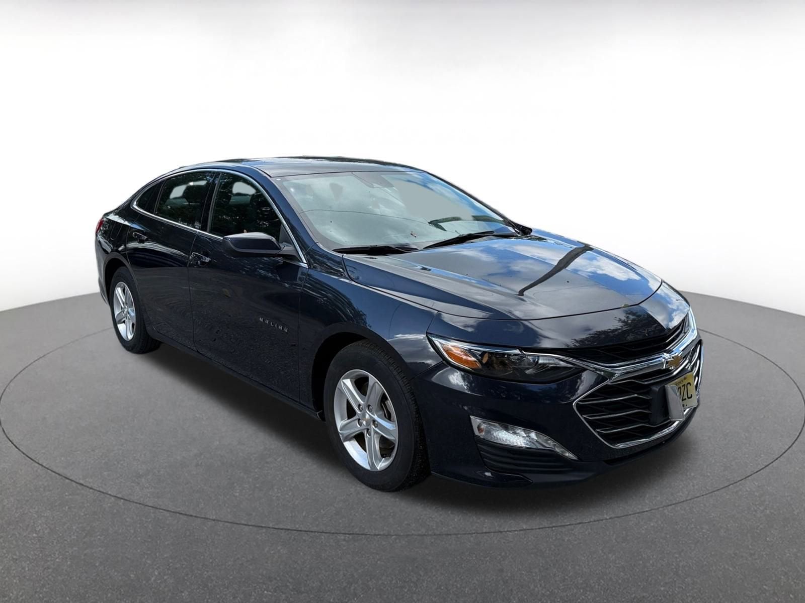 Thumbnail: 2023 Chevrolet Malibu - 1