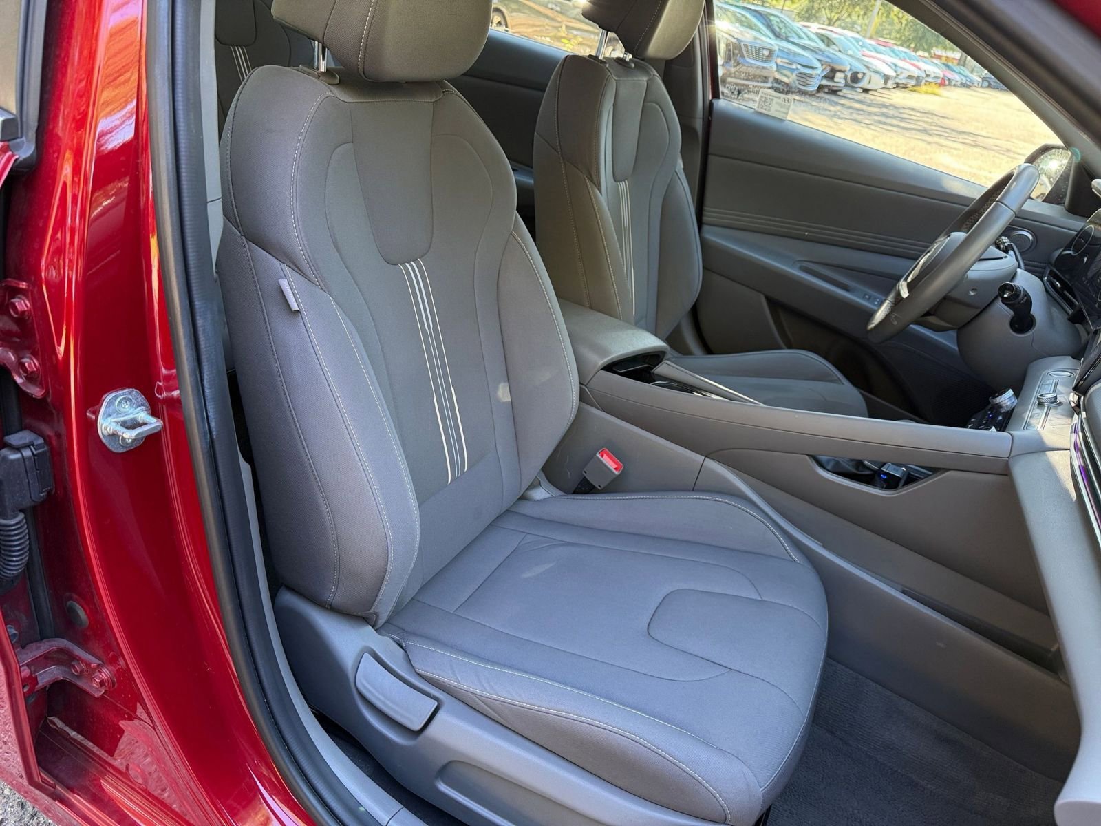 Thumbnail: 2025 Hyundai Elantra - 30