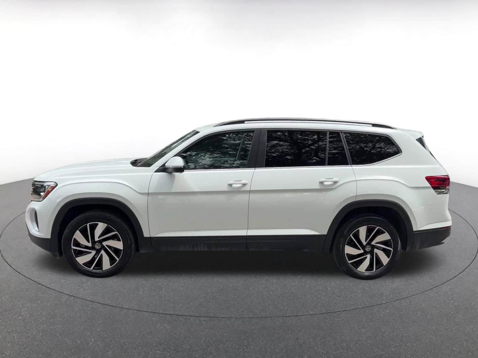 Thumbnail: 2025 Volkswagen Atlas - 9