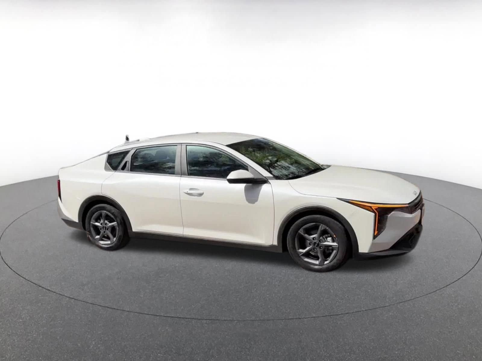 Thumbnail: 2025 Kia K4 - 2