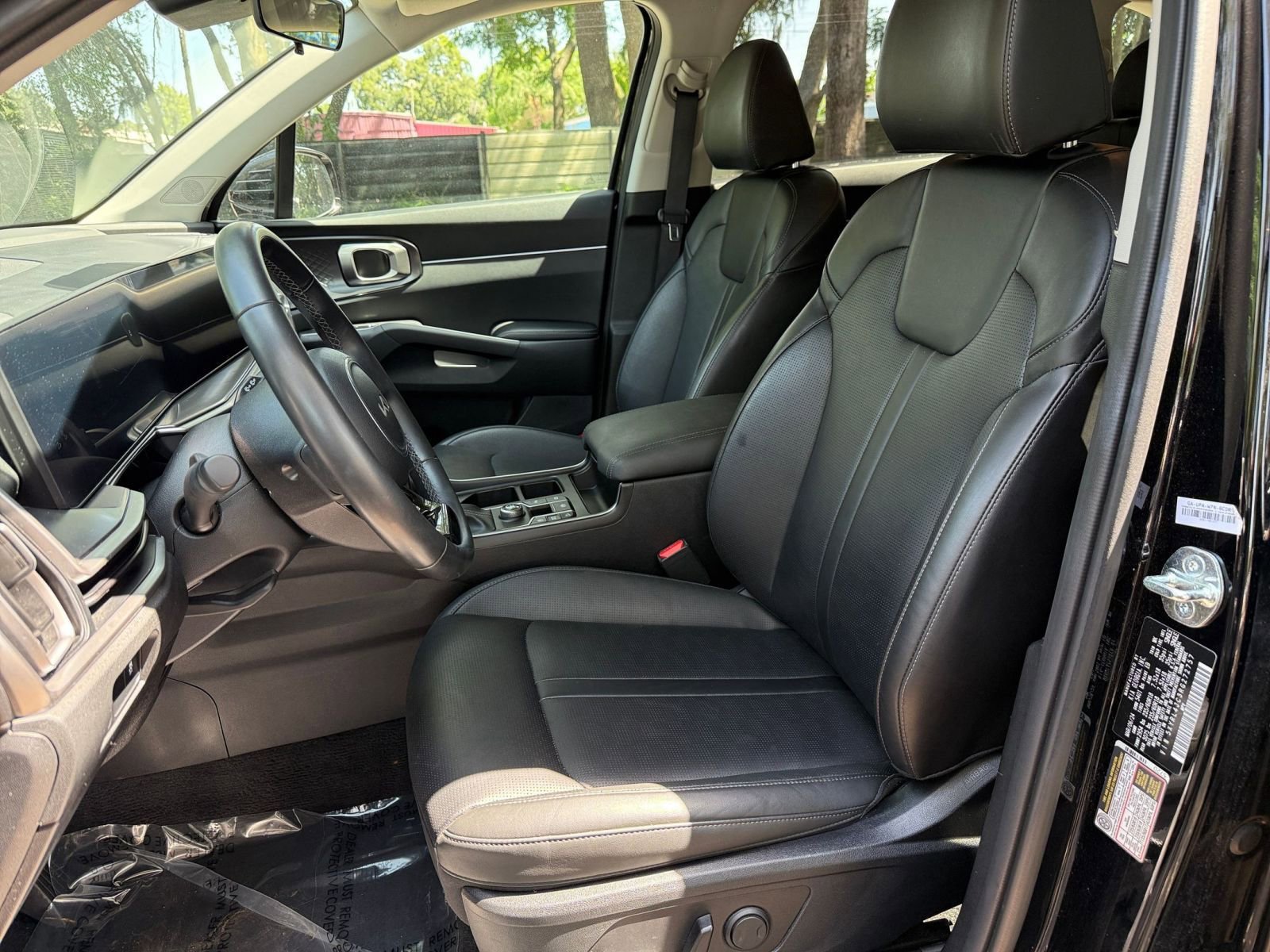 2024 Kia Sorento S 30