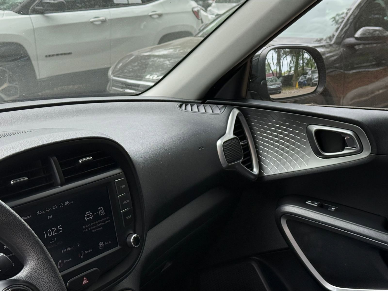 Thumbnail: 2025 Kia Soul - 32