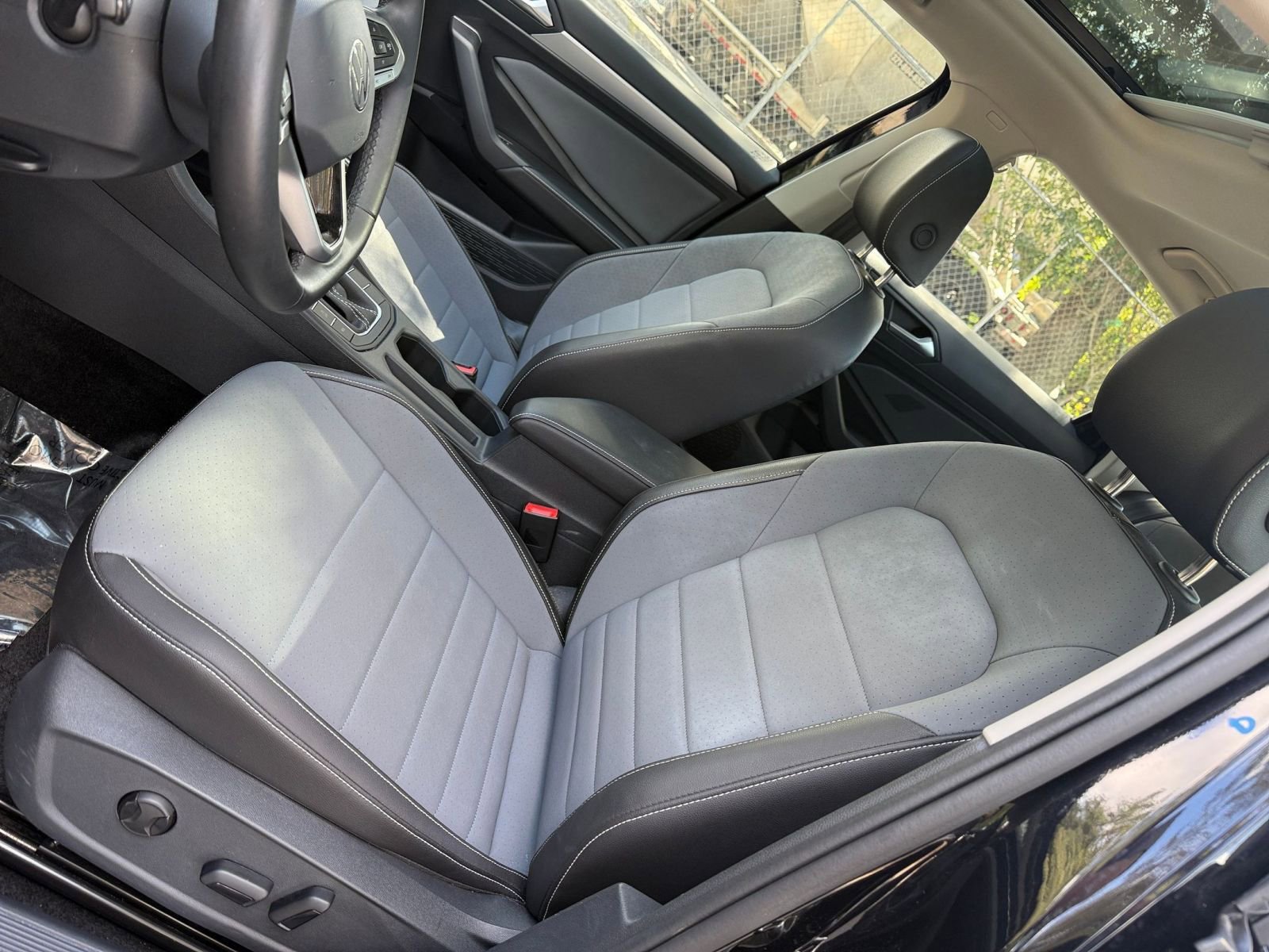 Thumbnail: 2025 Volkswagen Jetta - 21