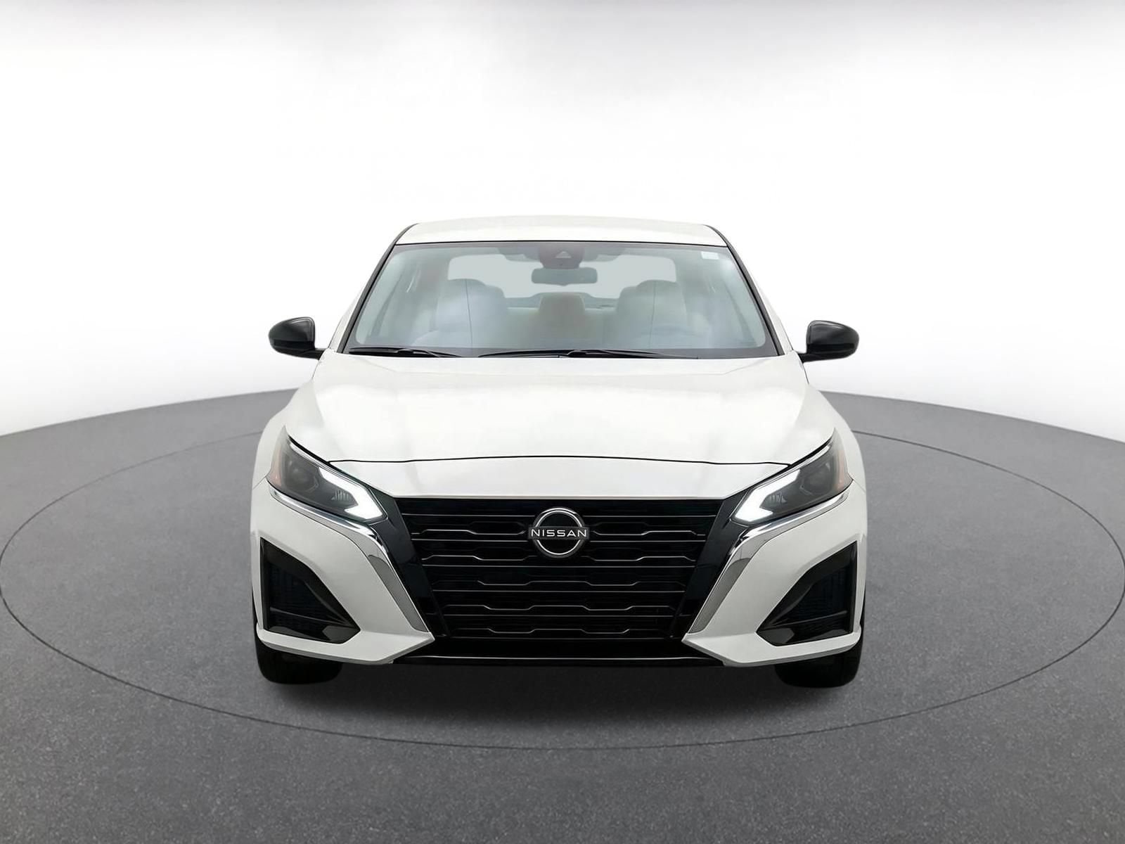 Thumbnail: 2025 Nissan Altima - 2