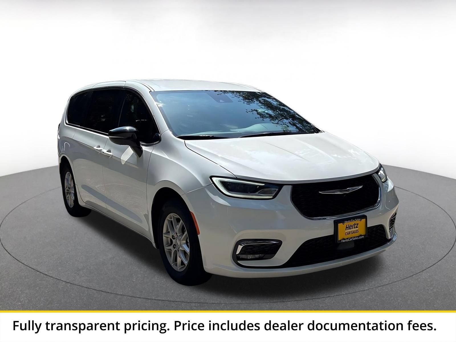 Thumbnail: 2025 Chrysler Pacifica - 1