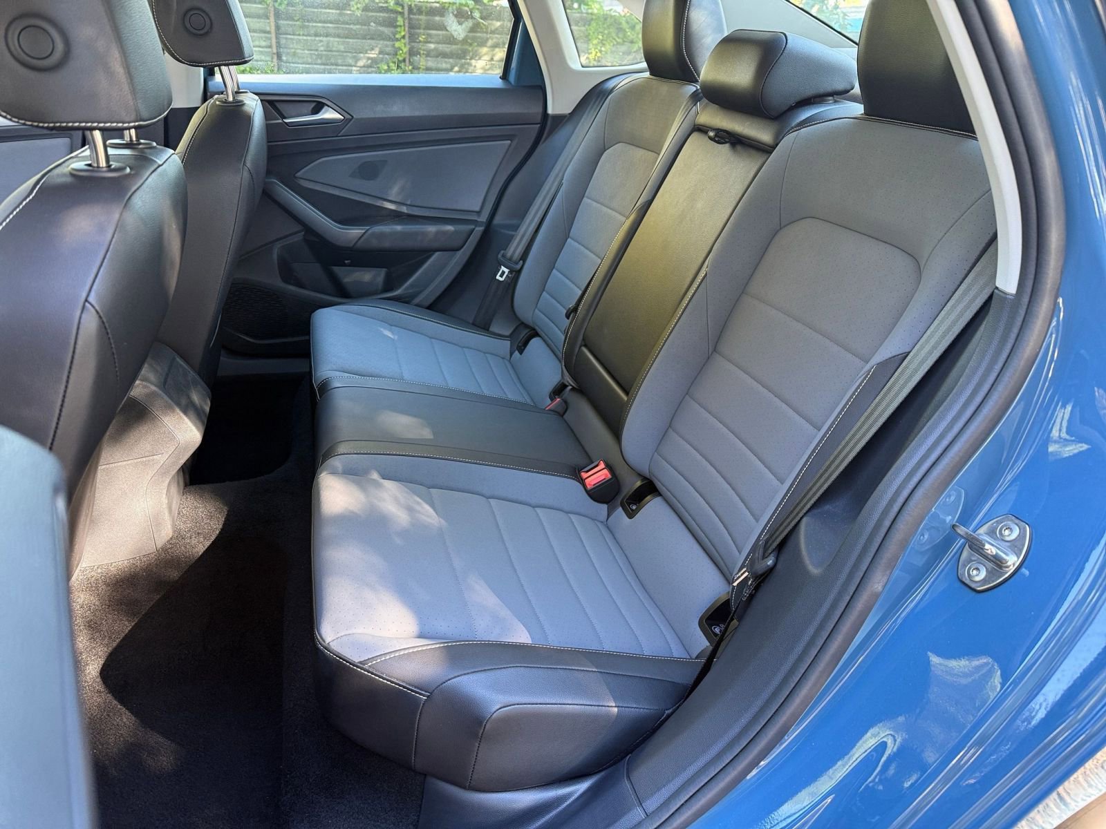 Thumbnail: 2025 Volkswagen Jetta - 33