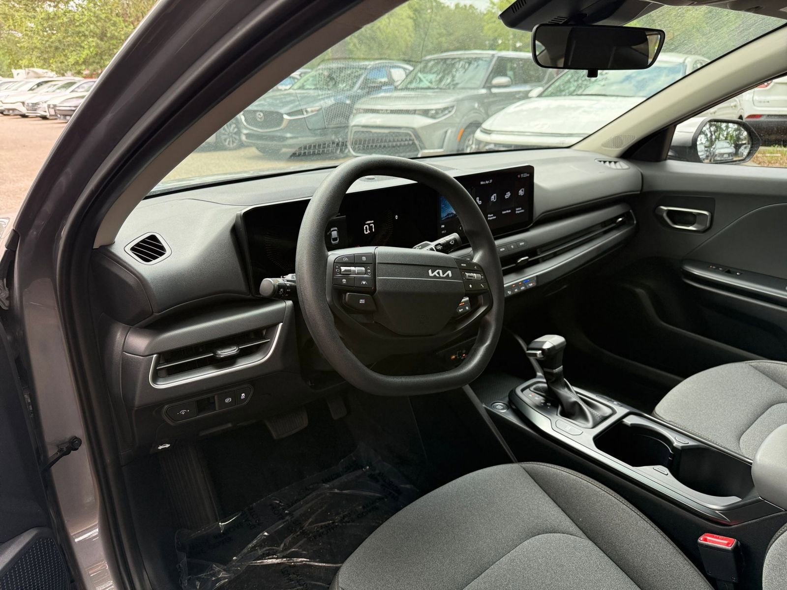 Thumbnail: 2025 Kia K4 - 32