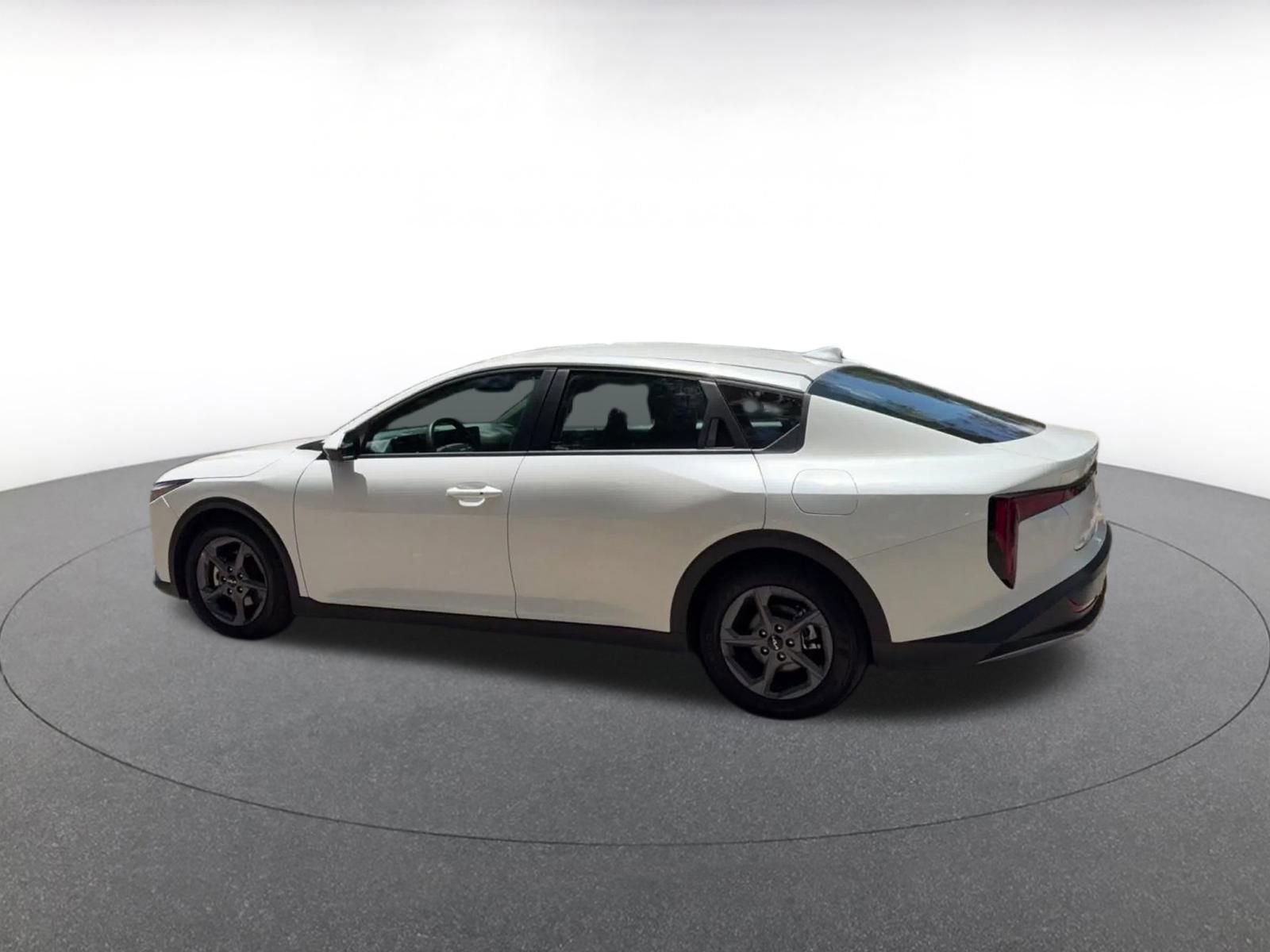 Thumbnail: 2025 Kia K4 - 10