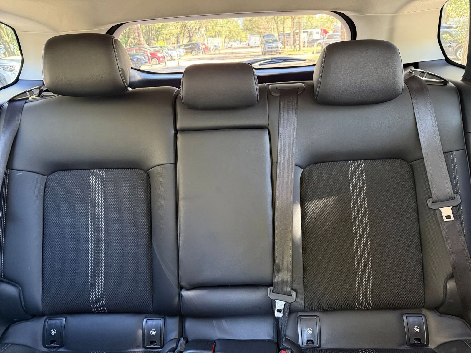 Thumbnail: 2025 Mazda CX-50 - 32