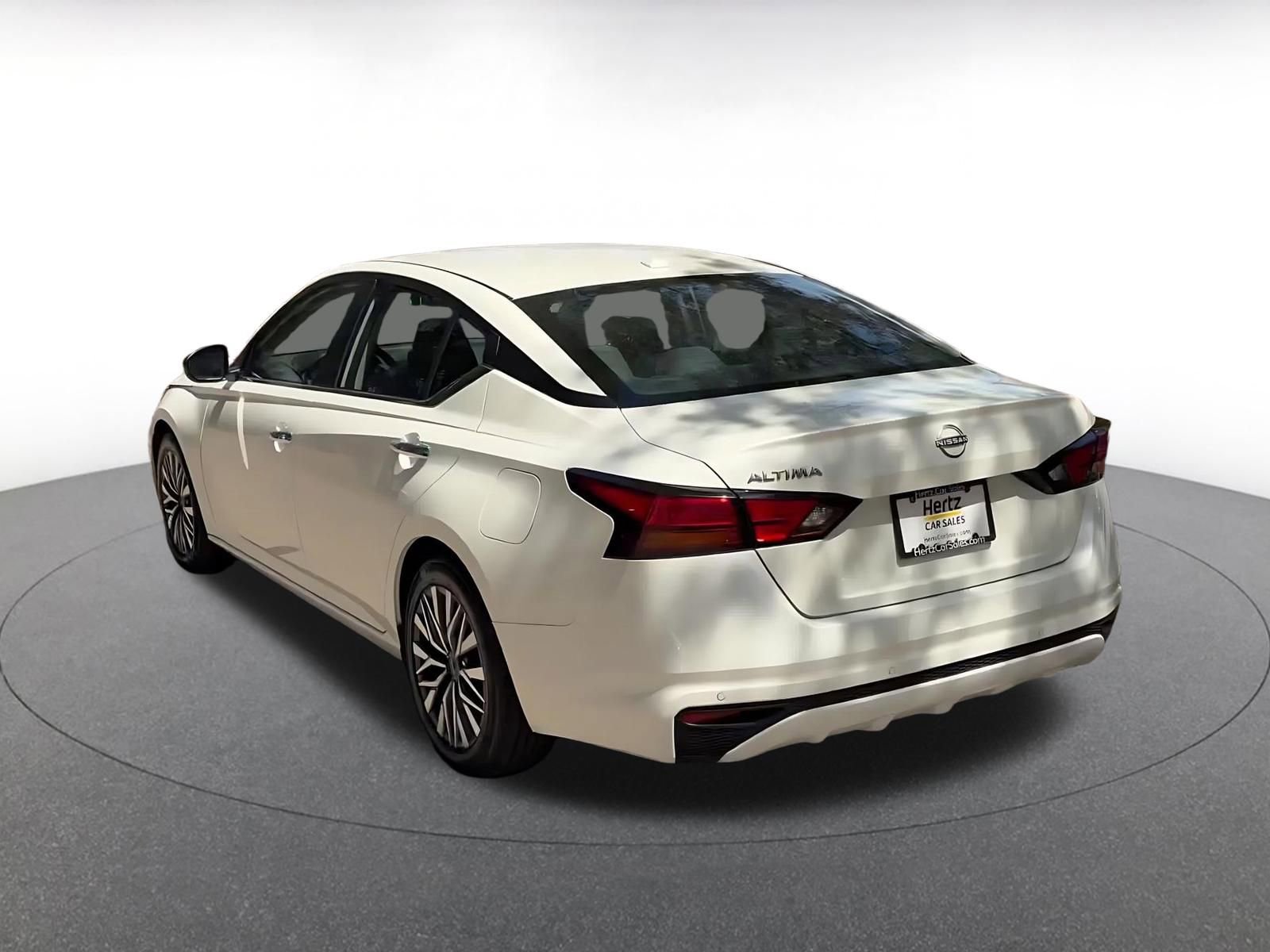 Thumbnail: 2025 Nissan Altima - 11
