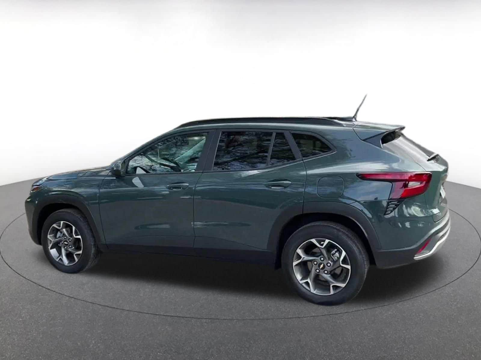 Thumbnail: 2025 Chevrolet Trax - 10