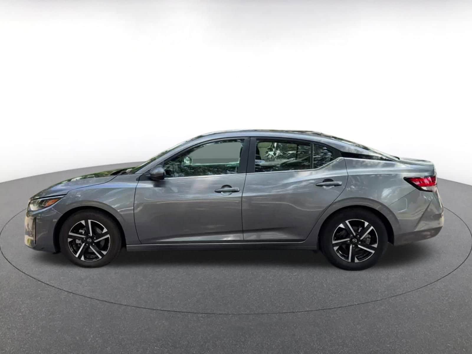 Thumbnail: 2024 Nissan Sentra - 9