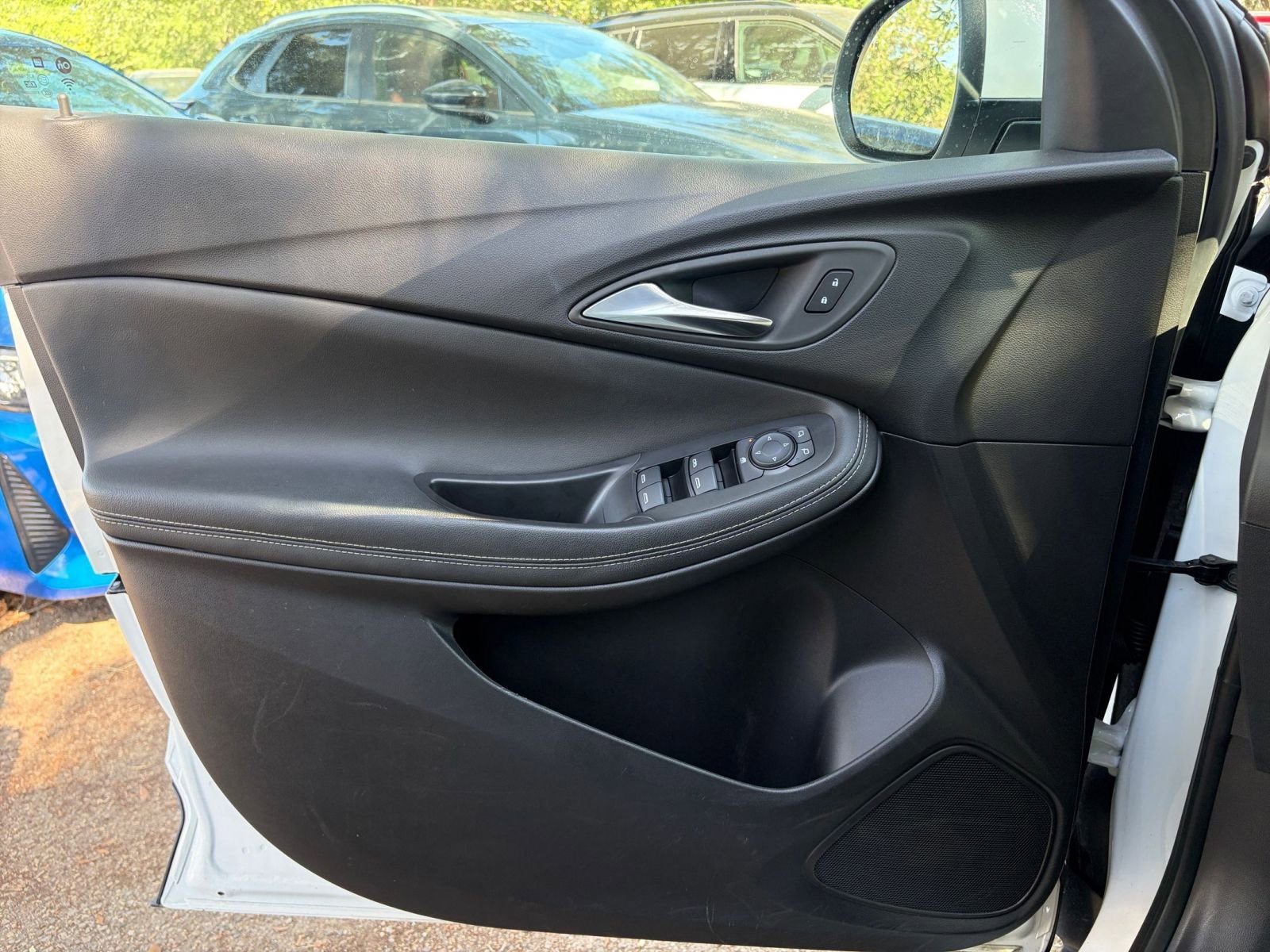 Thumbnail: 2025 Buick Encore GX - 18