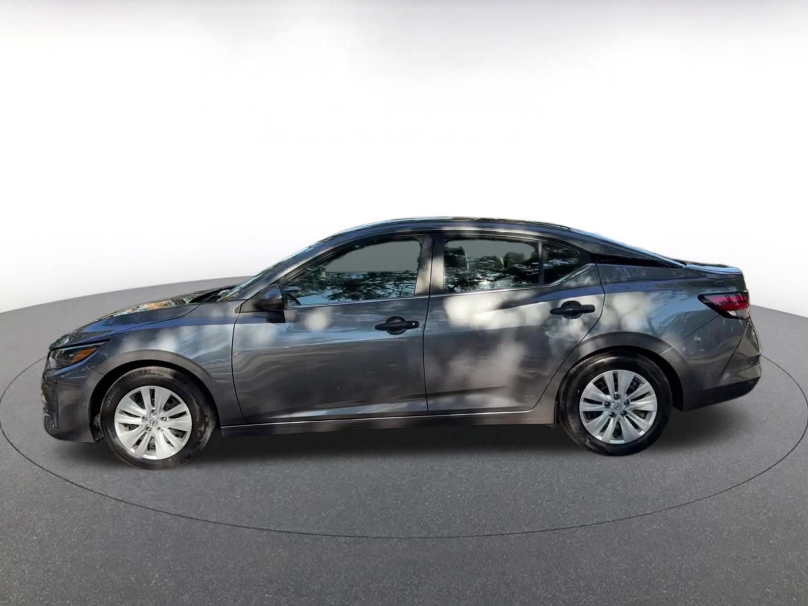 Thumbnail: 2025 Nissan Sentra - 9