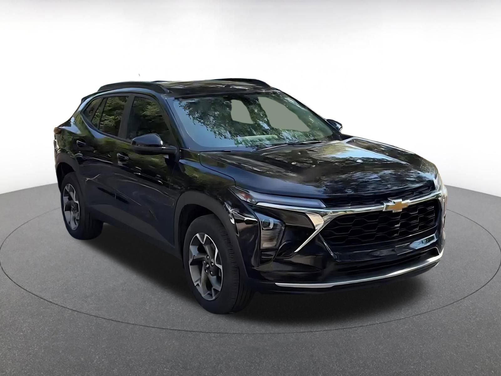 Thumbnail: 2025 Chevrolet Trax - 3