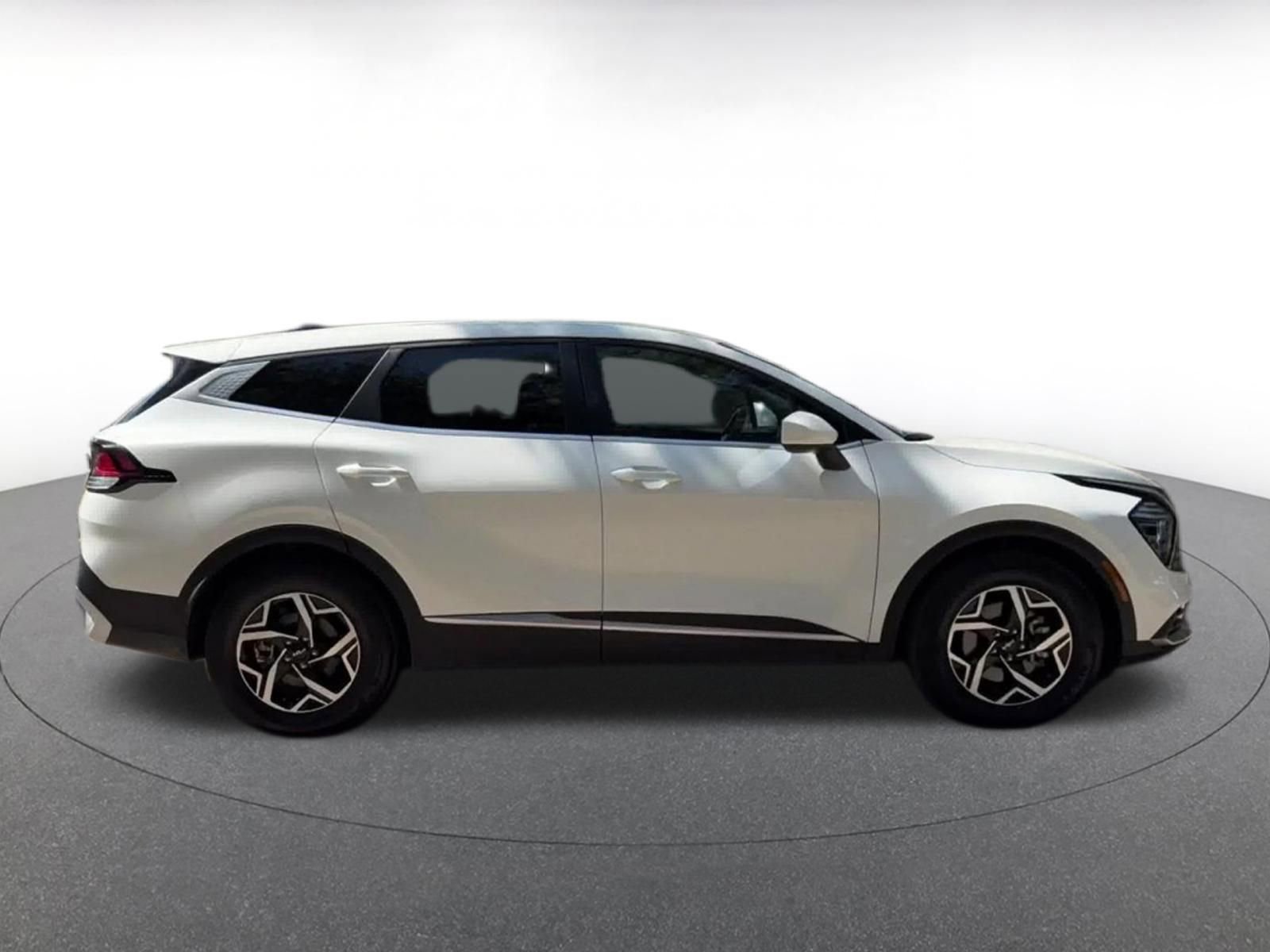 Thumbnail: 2025 Kia Sportage - 16