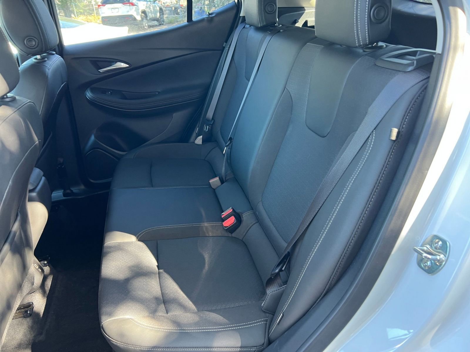 Thumbnail: 2025 Buick Encore GX - 32