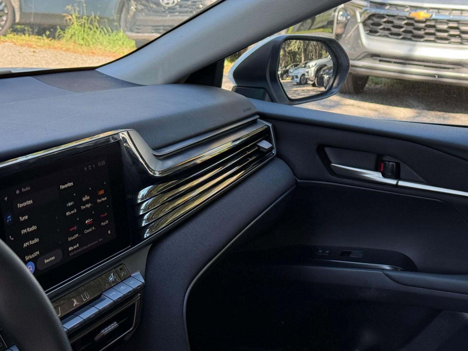 Thumbnail: 2025 Toyota Camry - 29