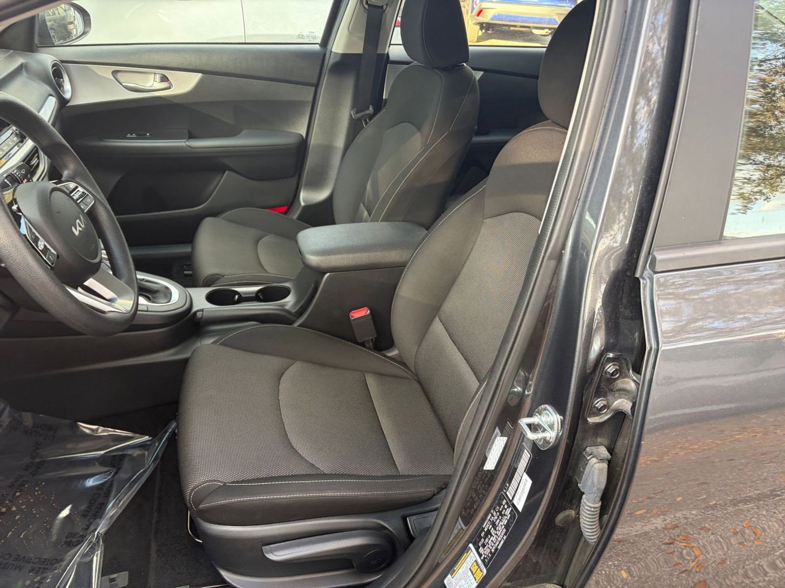 Thumbnail: 2024 Kia Forte - 22