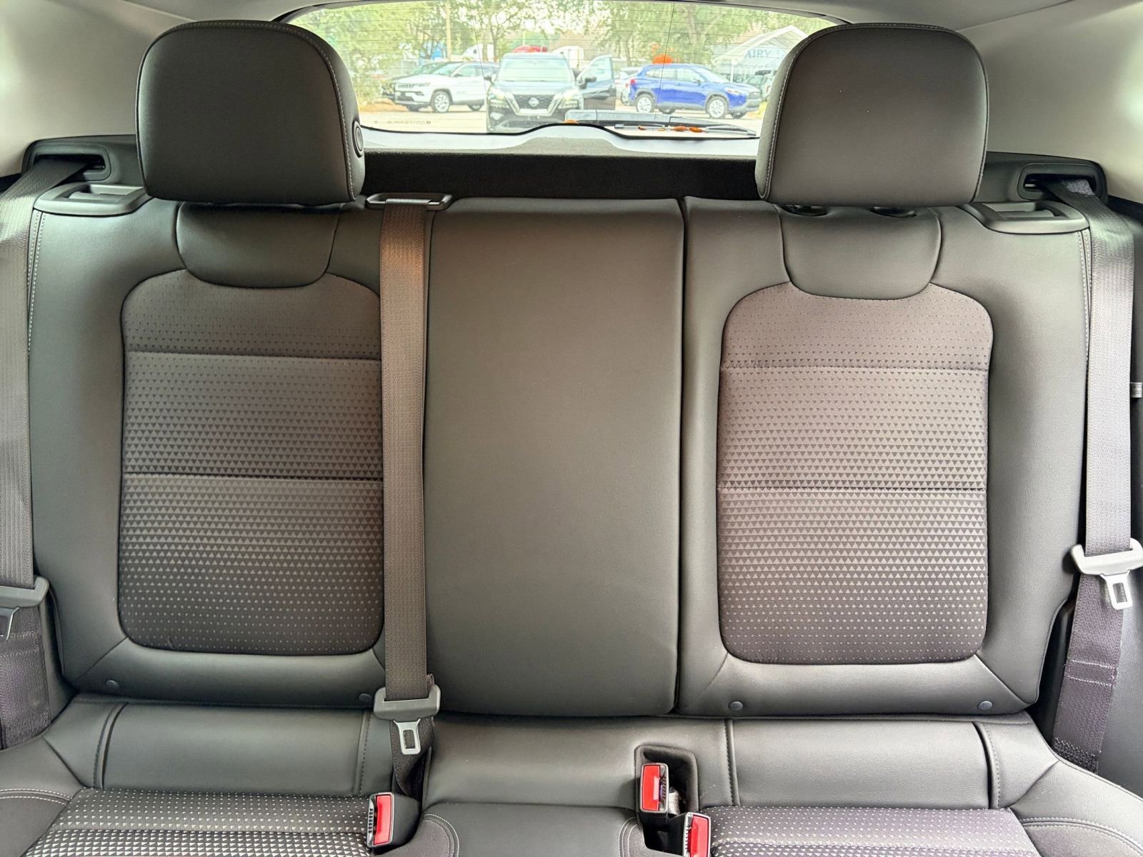 Thumbnail: 2025 Chevrolet Trax - 32