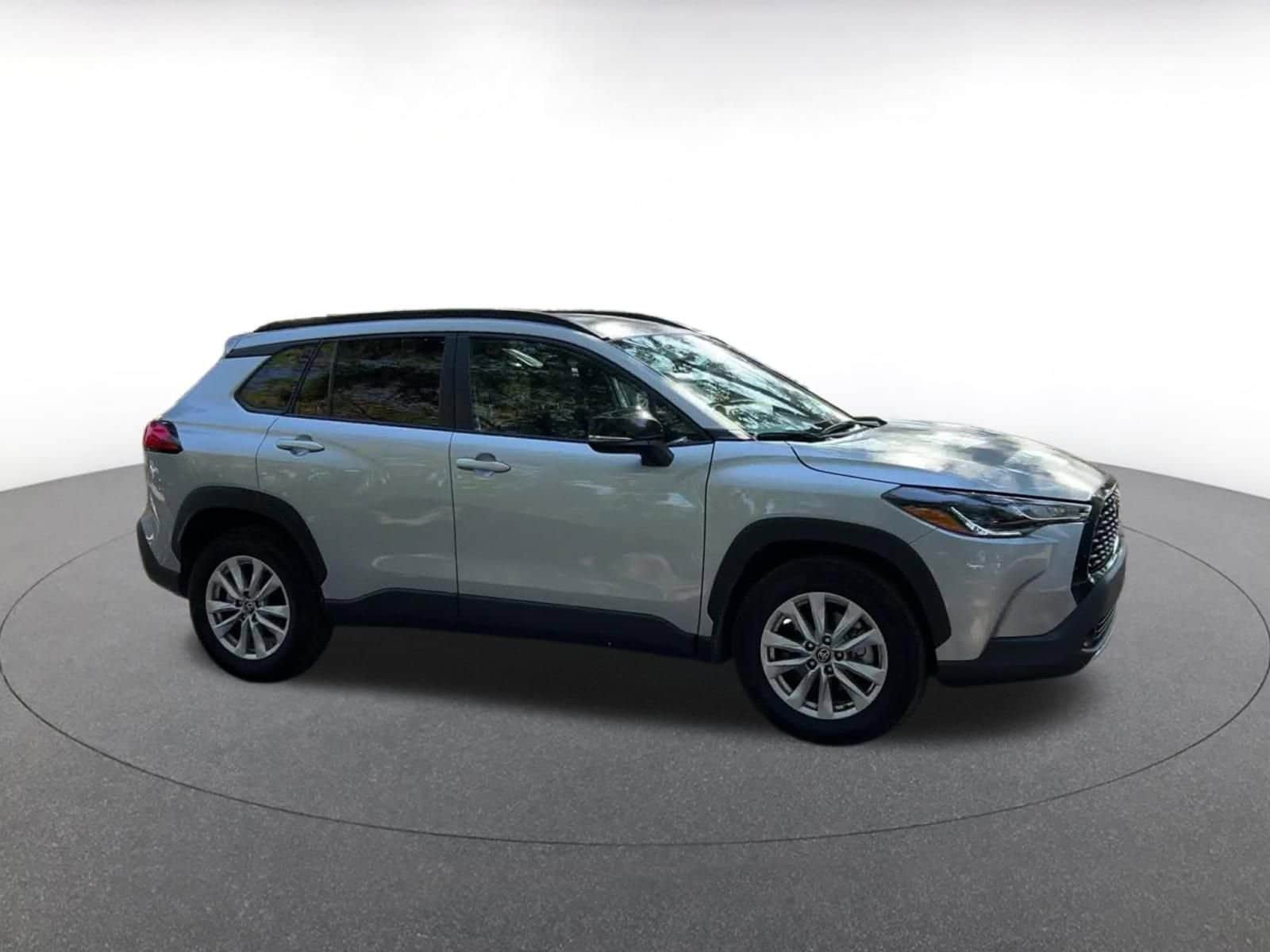 Thumbnail: 2025 Toyota Corolla Cross - 2