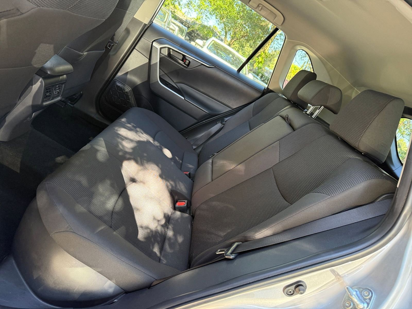 Thumbnail: 2025 Toyota RAV4 - 20