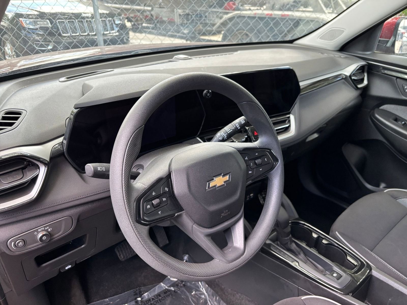 Thumbnail: 2025 Chevrolet TrailBlazer - 33