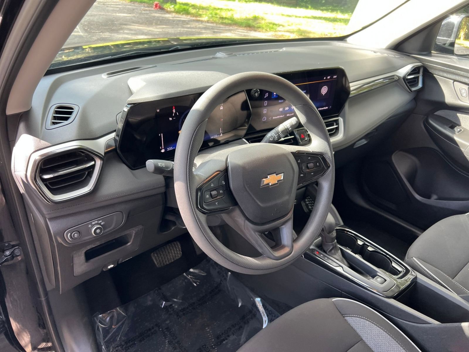 Thumbnail: 2025 Chevrolet TrailBlazer - 28