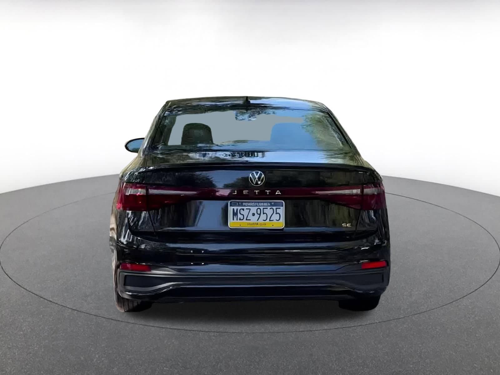 Thumbnail: 2025 Volkswagen Jetta - 12