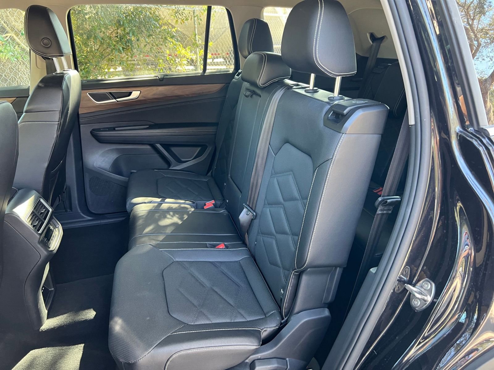 Thumbnail: 2025 Volkswagen Atlas - 32