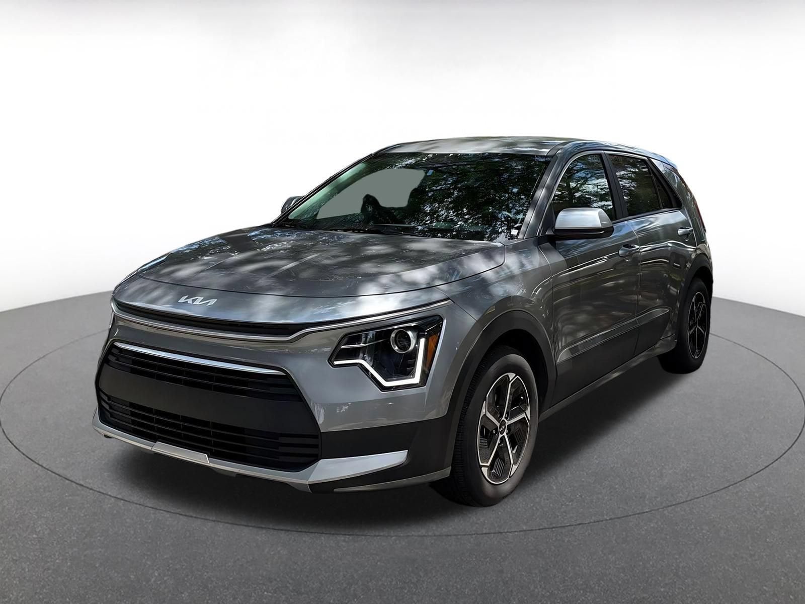 Thumbnail: 2026 Kia Niro - 3