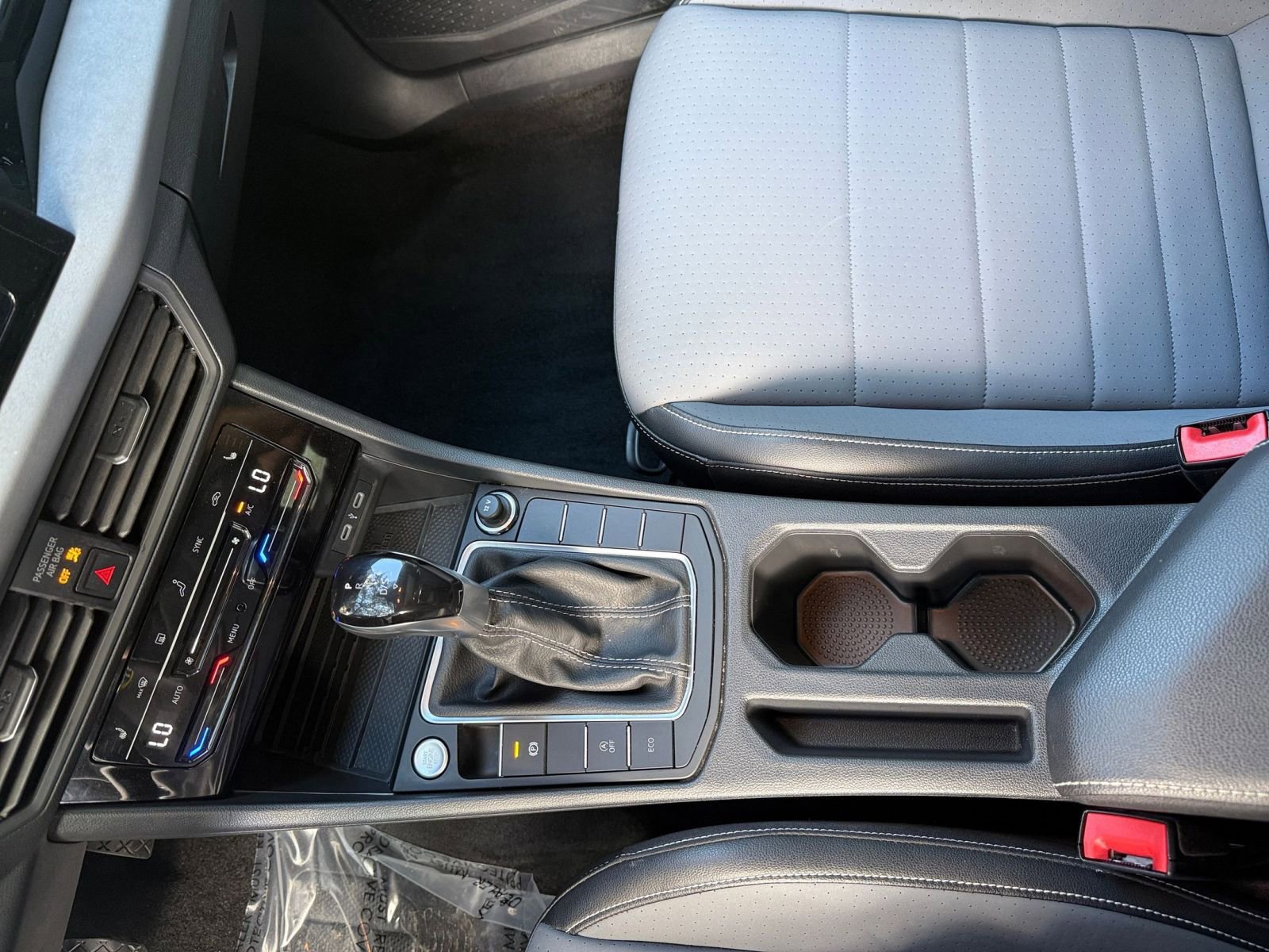 Thumbnail: 2025 Volkswagen Jetta - 35