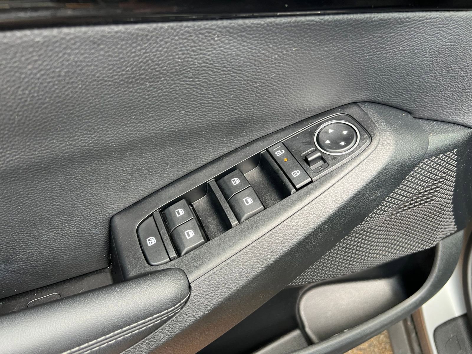 Thumbnail: 2025 Kia Seltos - 18