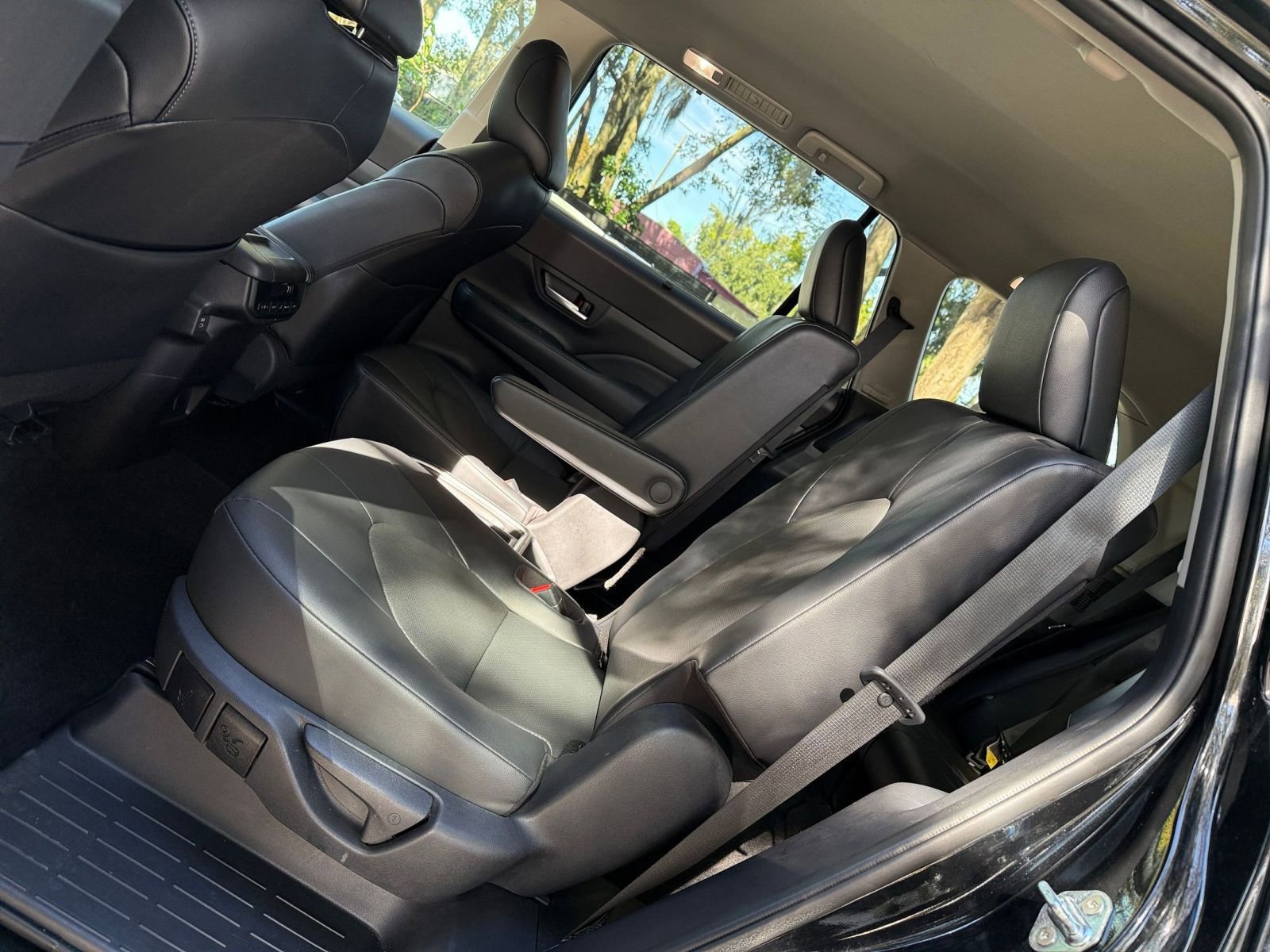 Thumbnail: 2025 Toyota Grand Highlander - 31