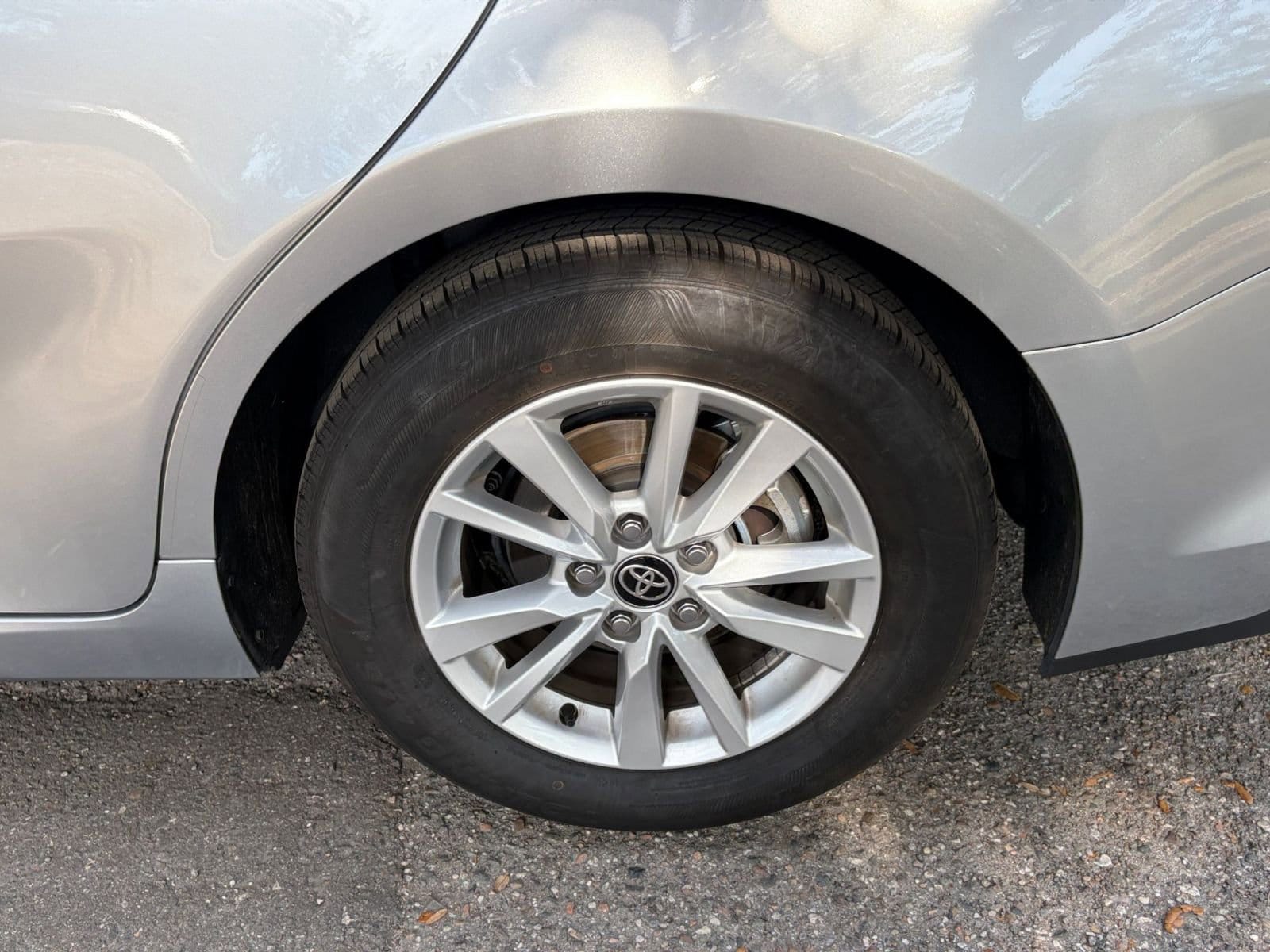 Thumbnail: 2025 Toyota Camry - 23