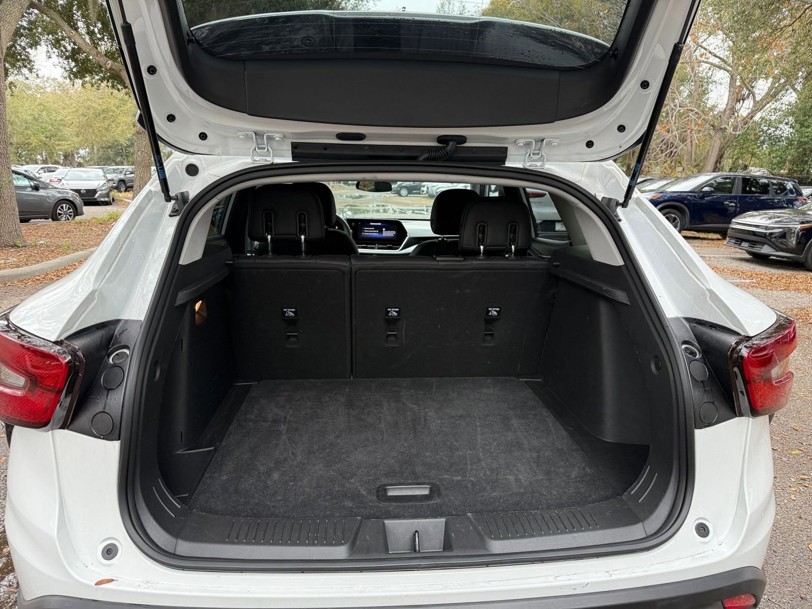 Thumbnail: 2025 Chevrolet Trax - 25