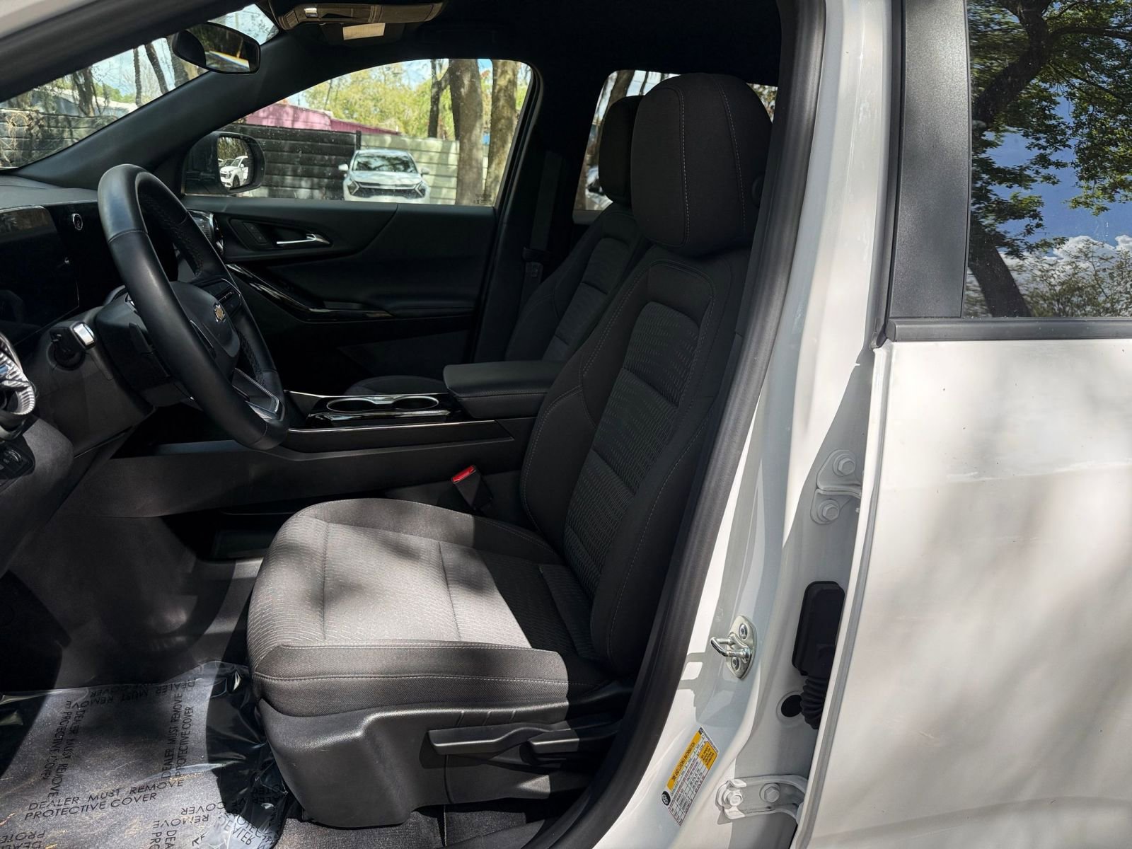 Thumbnail: 2025 Chevrolet Equinox - 32