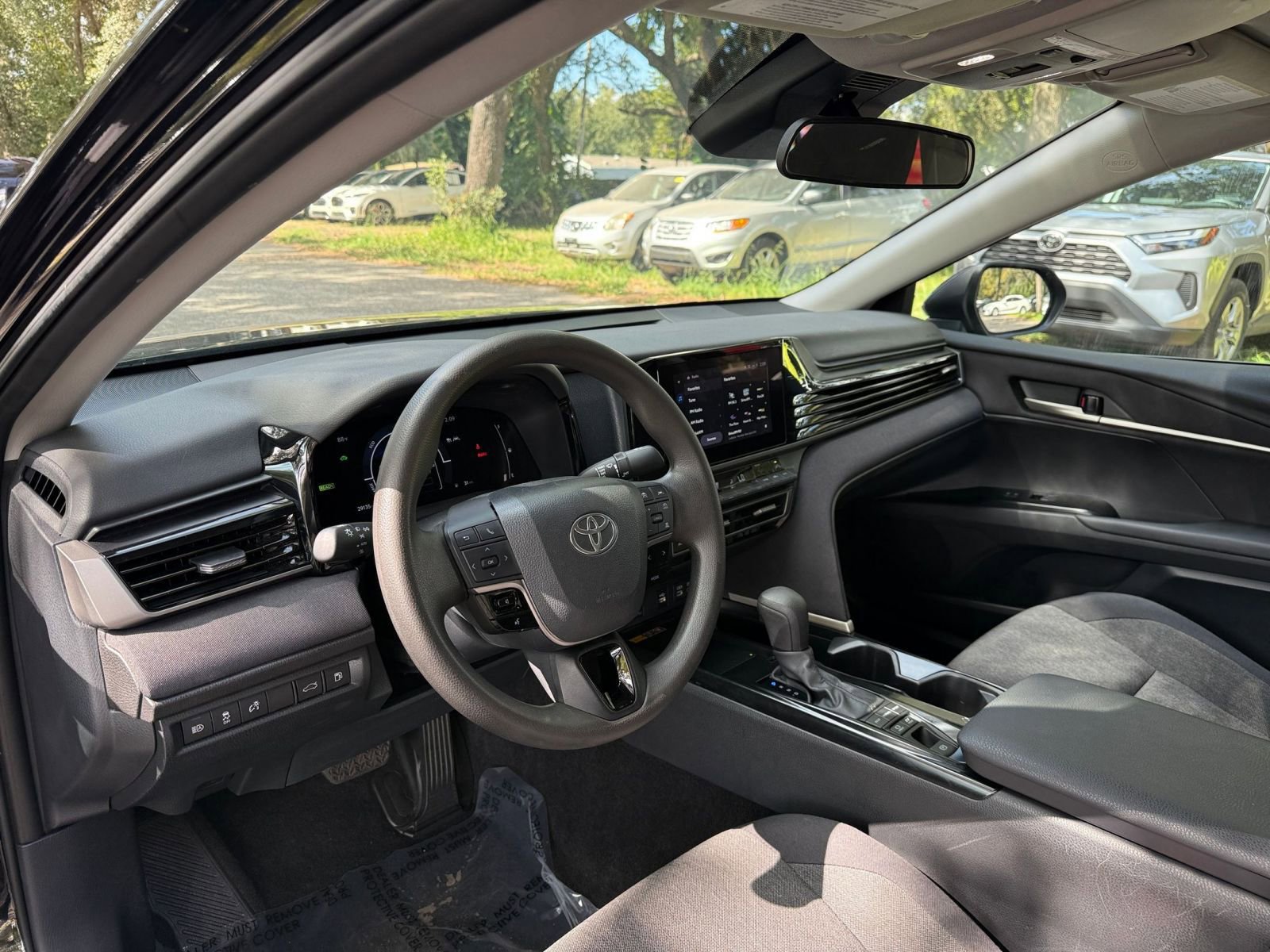 Thumbnail: 2025 Toyota Camry - 28