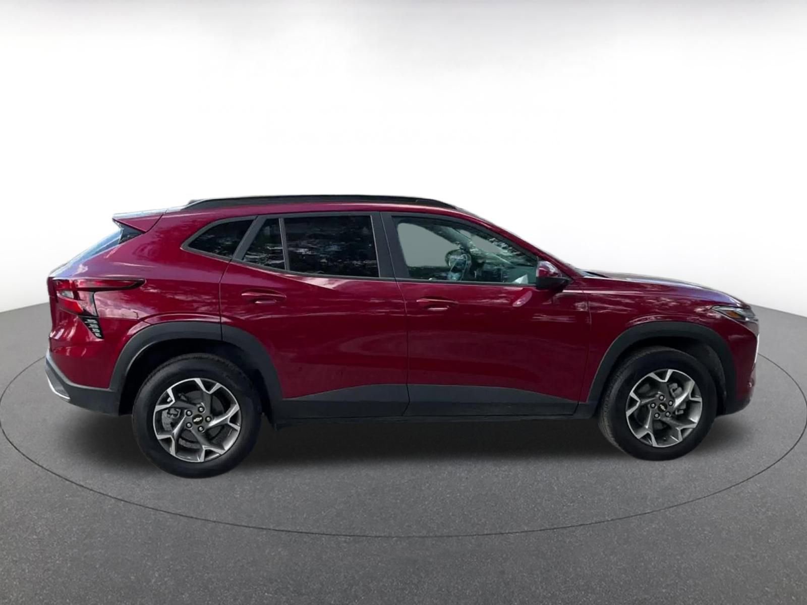 Thumbnail: 2025 Chevrolet Trax - 16