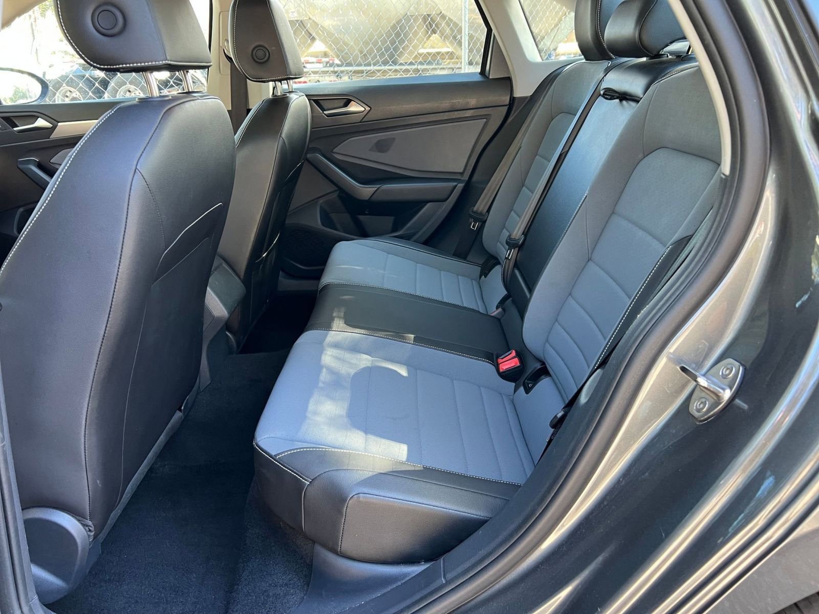 Thumbnail: 2025 Volkswagen Jetta - 33