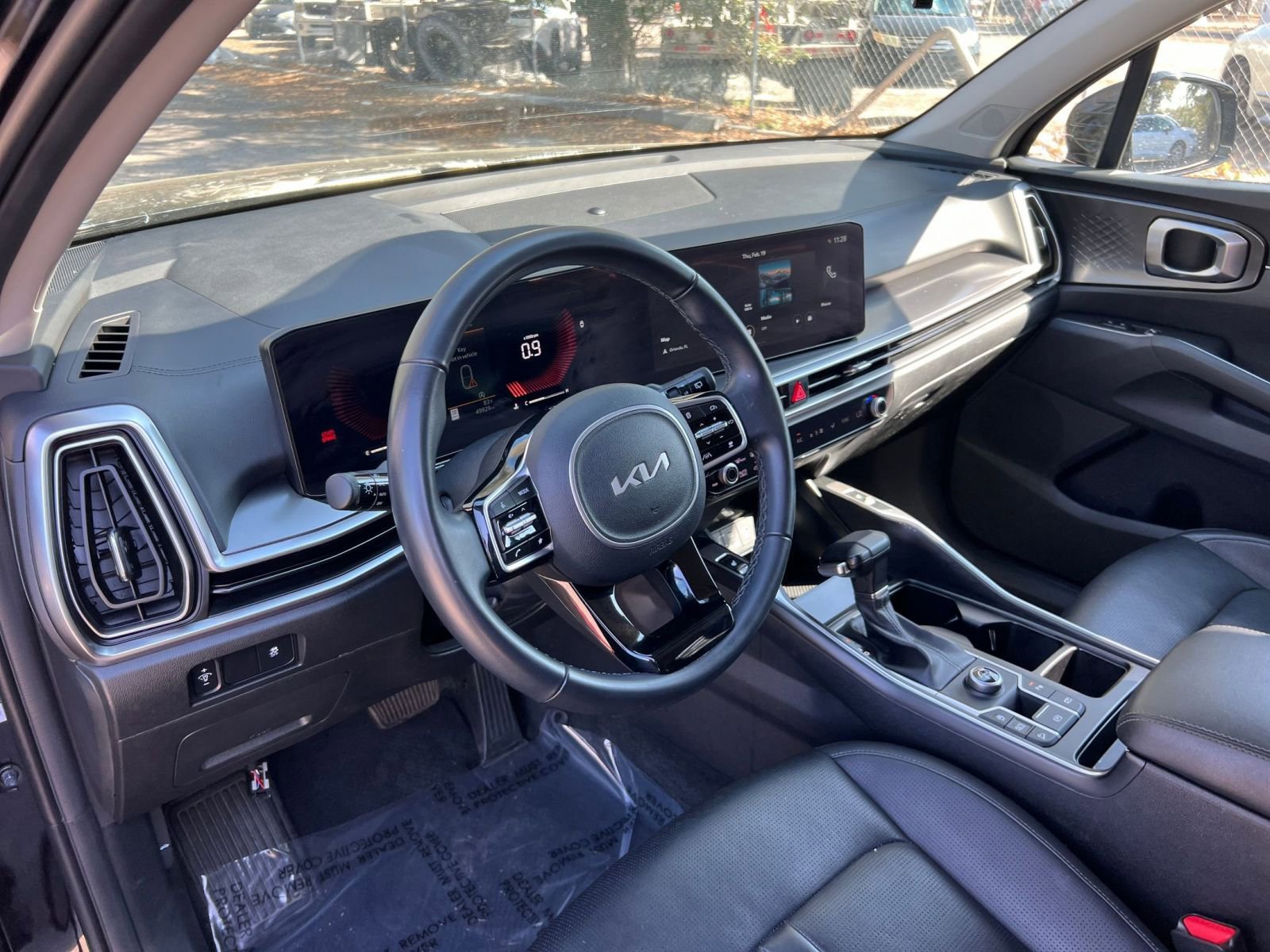 Thumbnail: 2024 Kia Sorento - 32