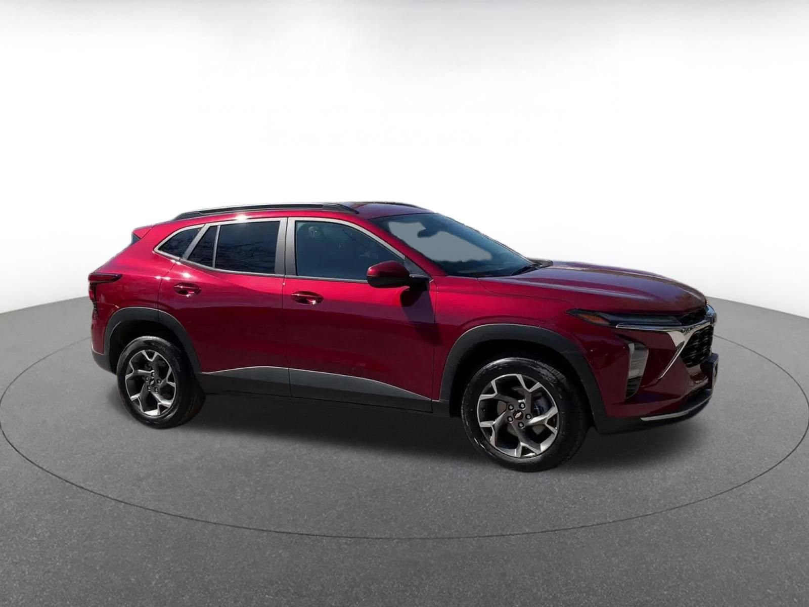 Thumbnail: 2025 Chevrolet Trax - 2