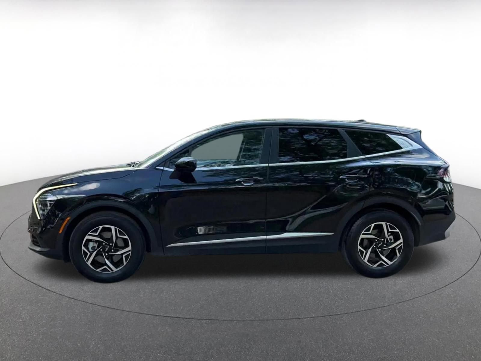 Thumbnail: 2025 Kia Sportage - 8