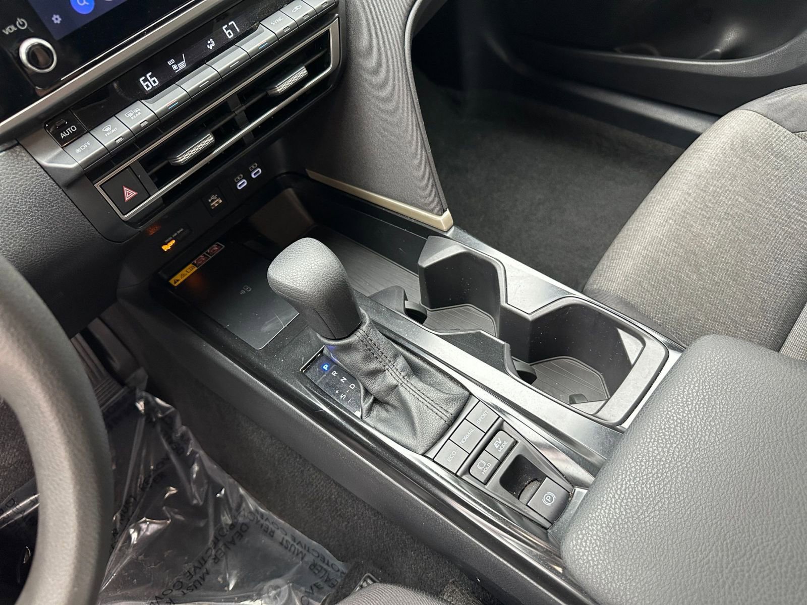 Thumbnail: 2025 Toyota Camry - 35