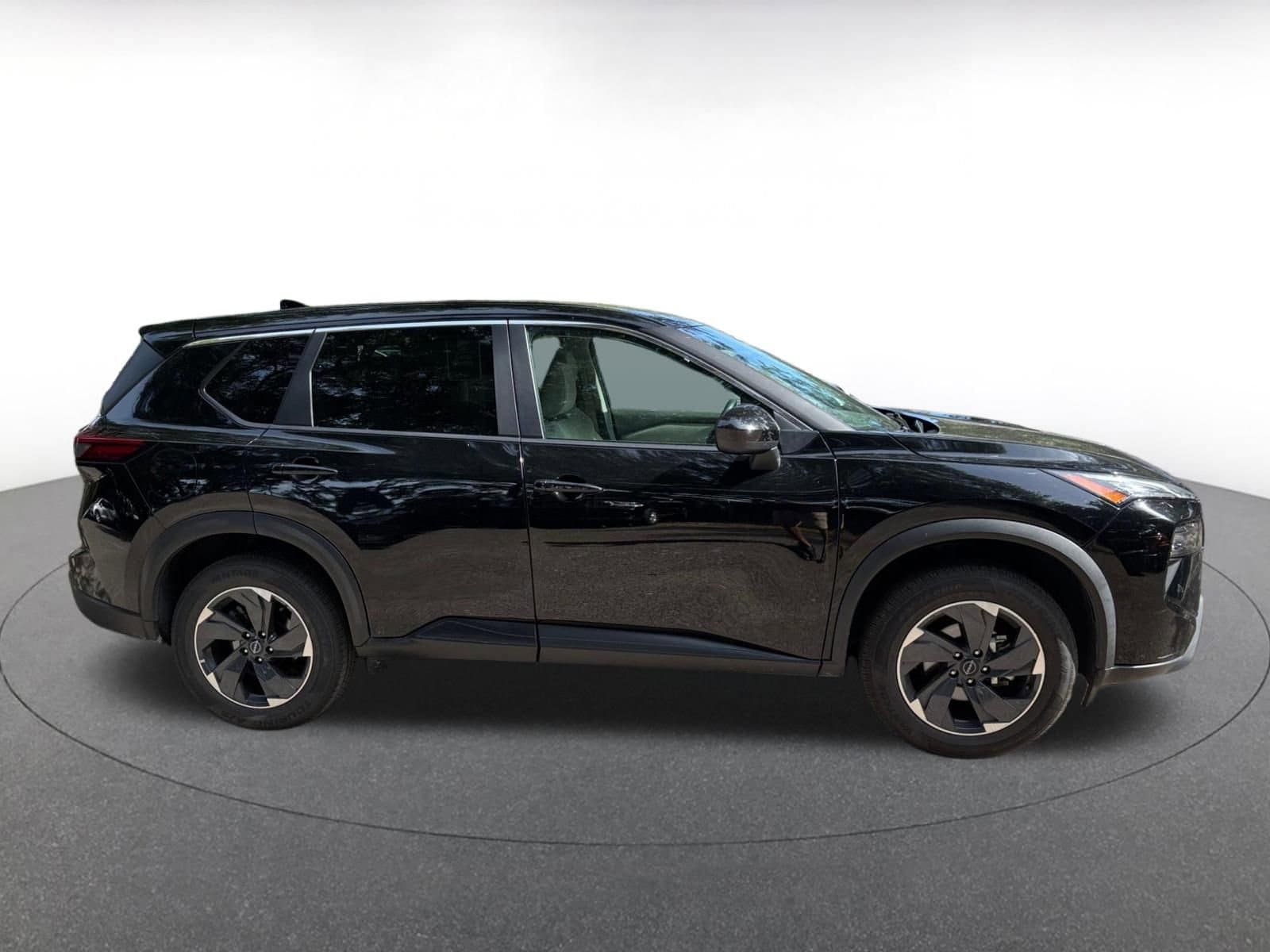 Thumbnail: 2025 Nissan Rogue - 8