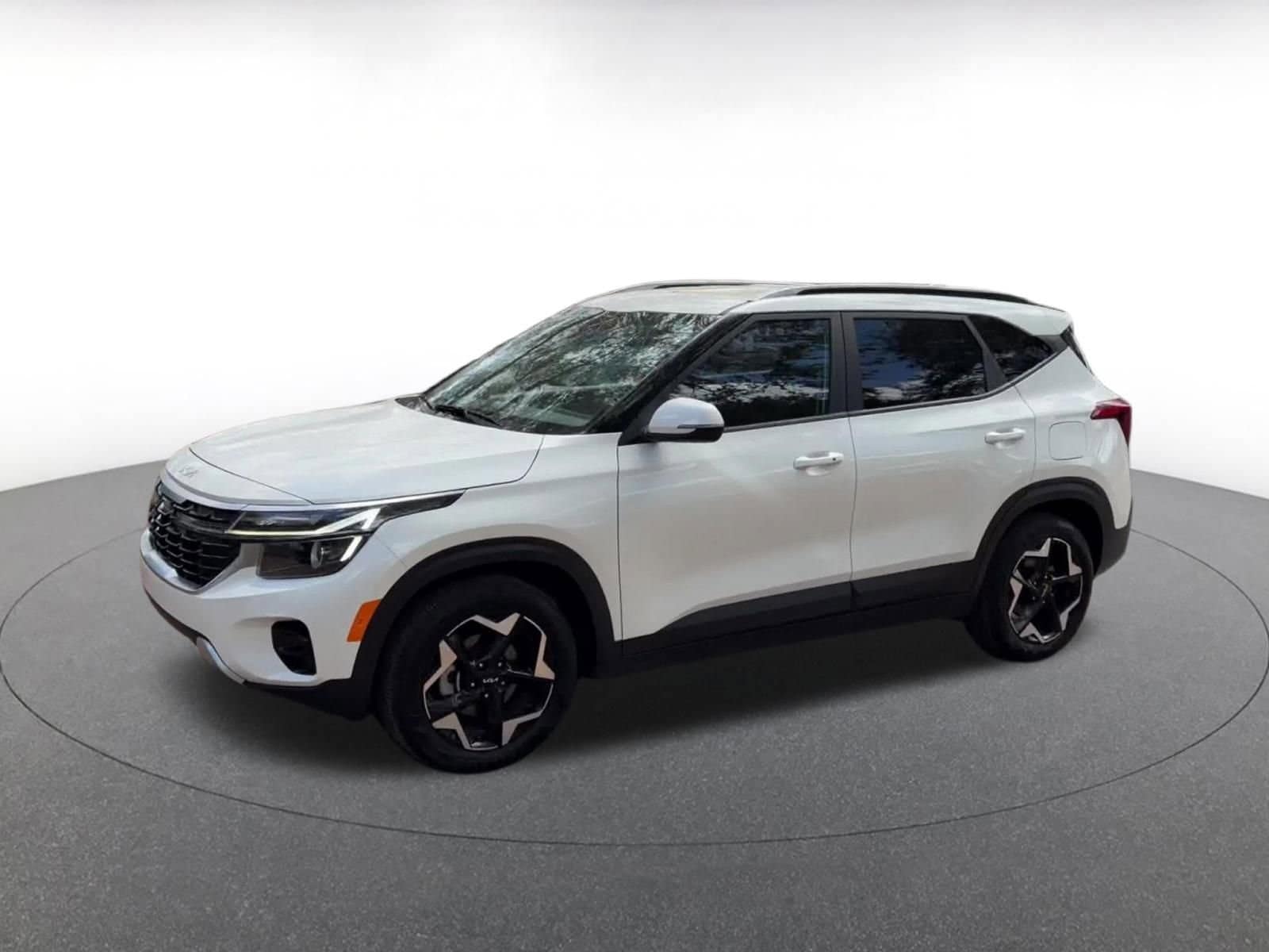 Thumbnail: 2025 Kia Seltos - 8