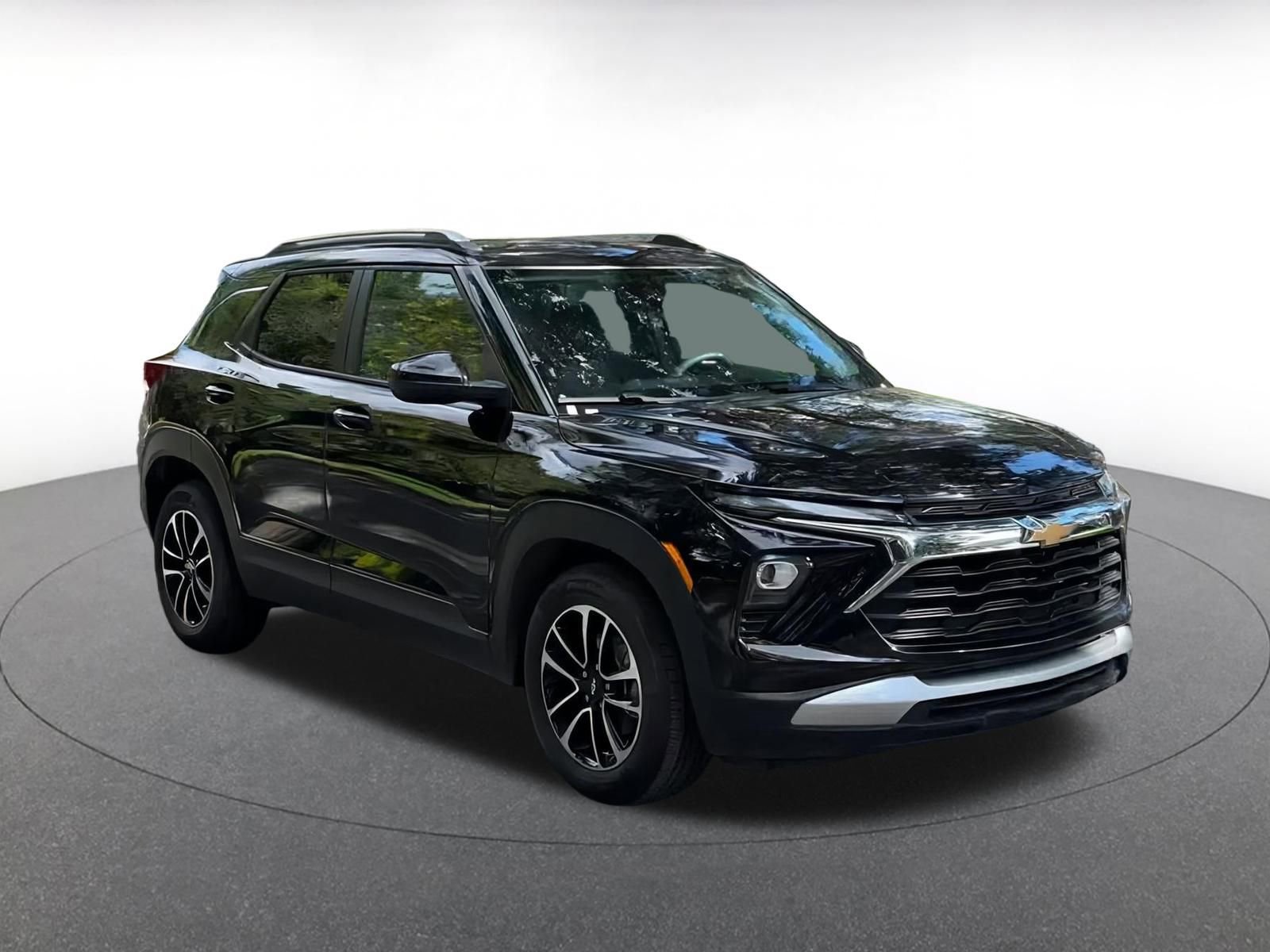 Thumbnail: 2025 Chevrolet TrailBlazer - 3