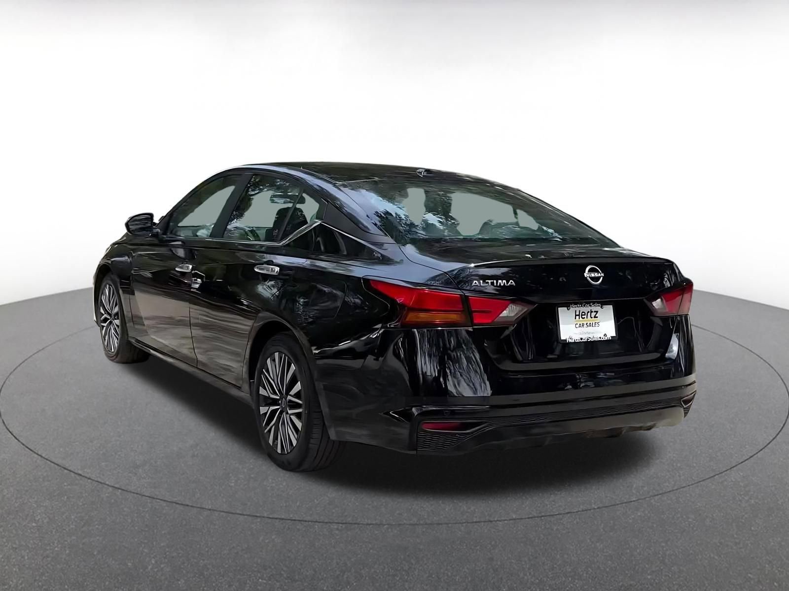 Thumbnail: 2025 Nissan Altima - 11