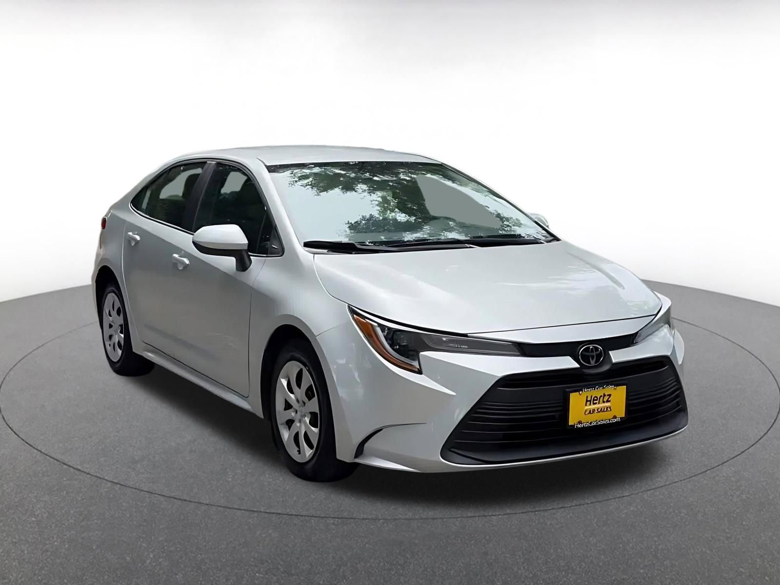 Thumbnail: 2025 Toyota Corolla - 3